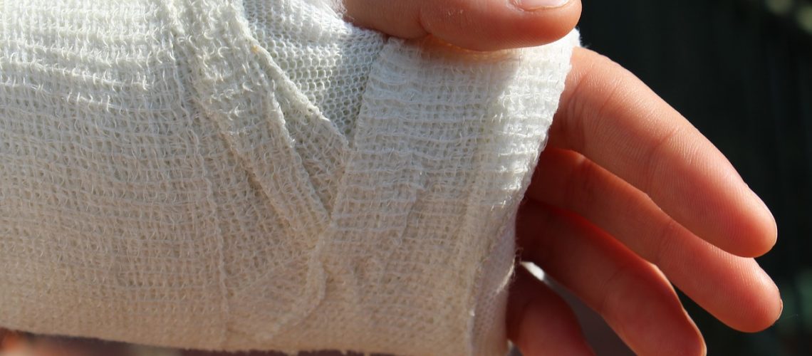 orthopedics, bandage, hand-3536790.jpg
